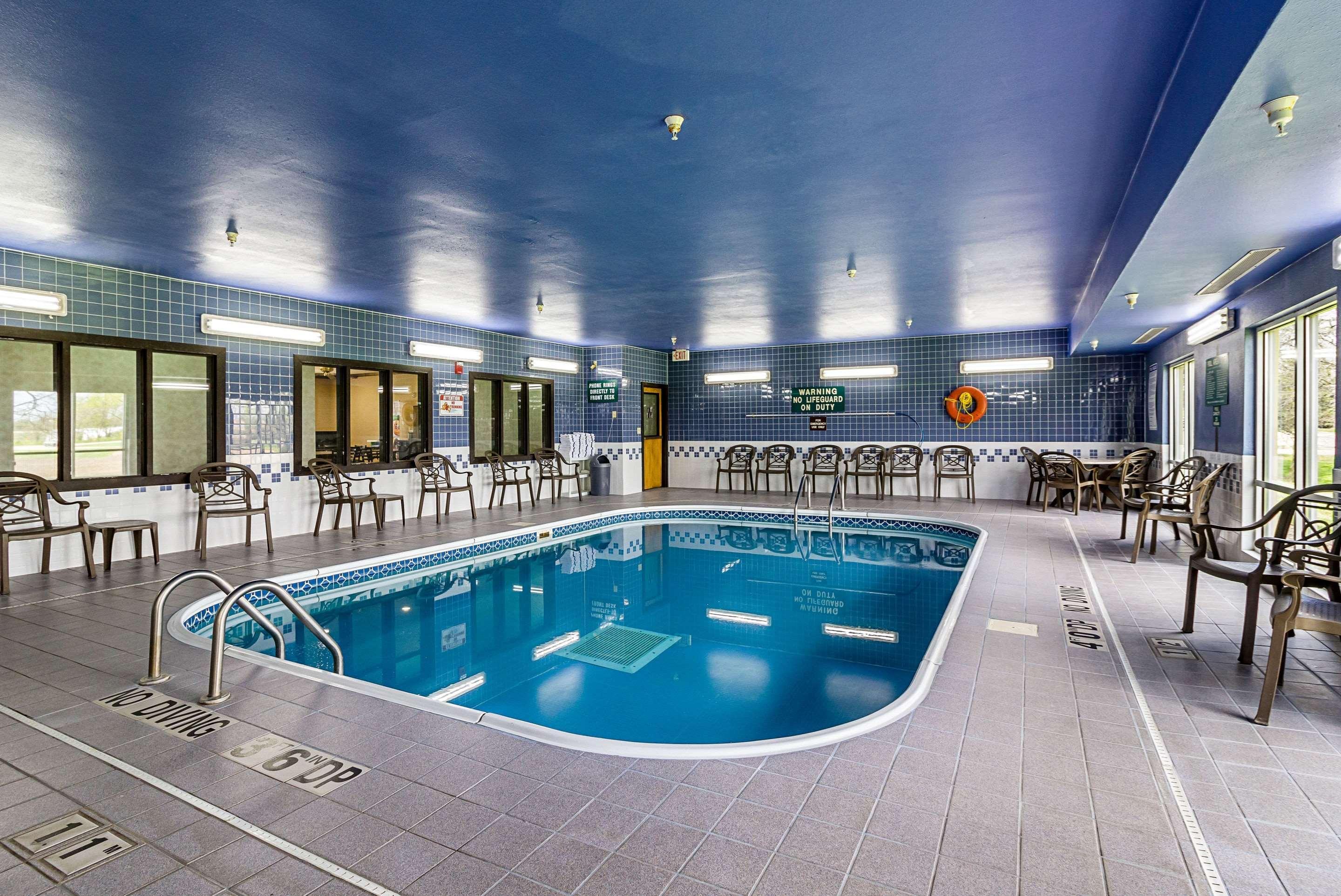 Econo Lodge Luverne I-90 Buitenkant foto